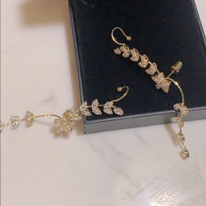 Earring  gold tone crystal super fancy